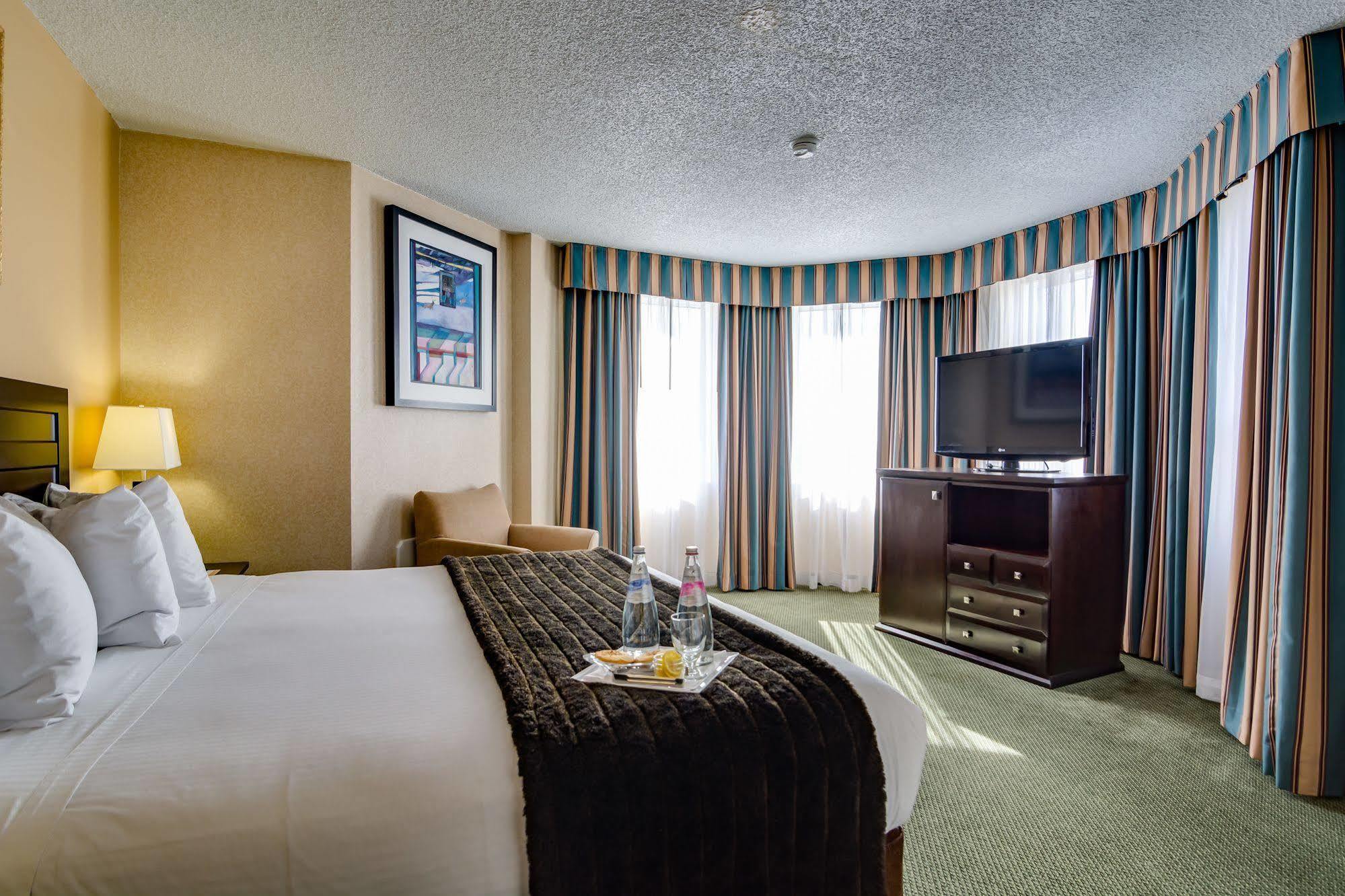 Sawridge Inn And Conference Centre Edmonton South Bagian luar foto