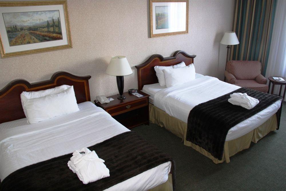 Sawridge Inn And Conference Centre Edmonton South Ruang foto